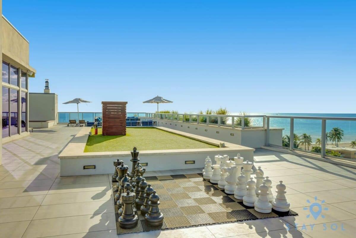 Tropical Oasis - Rooftop Pool- Near Beach - Gym Hollywood Extérieur photo